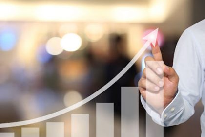 A growth chart illustrates positive financial performance for a successful RTO training business.